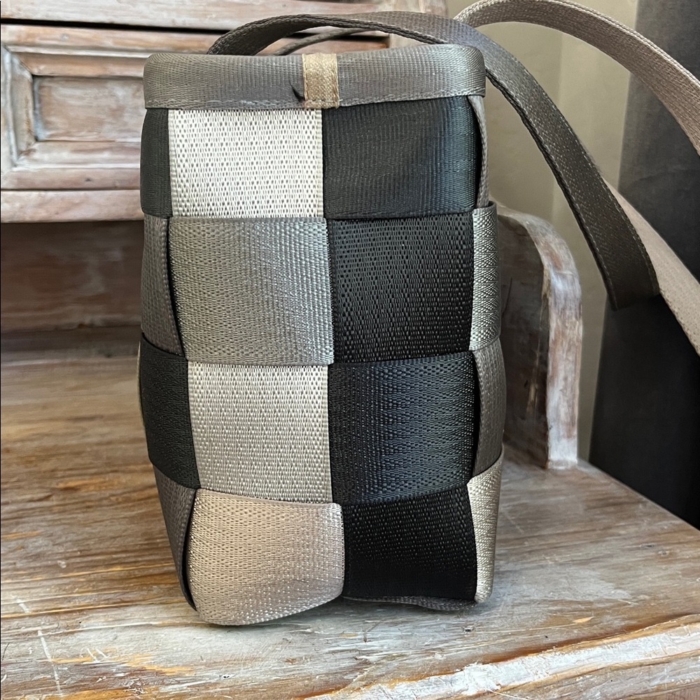 🤍🩶 Harvey's California Seatbelt Bag Grey Patchwork Ombre Large Satchel - Picture 5 of 15